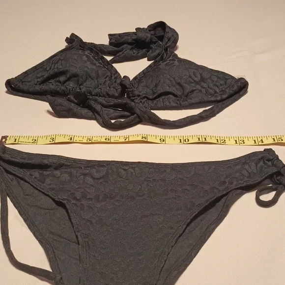 Bikini Set - Picture 2 of 5